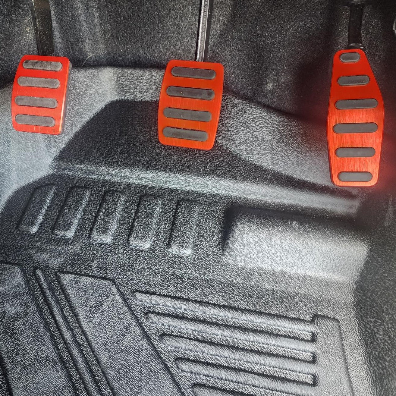 Jimny Pedal Cover Sets (Manual or Auto) - Red